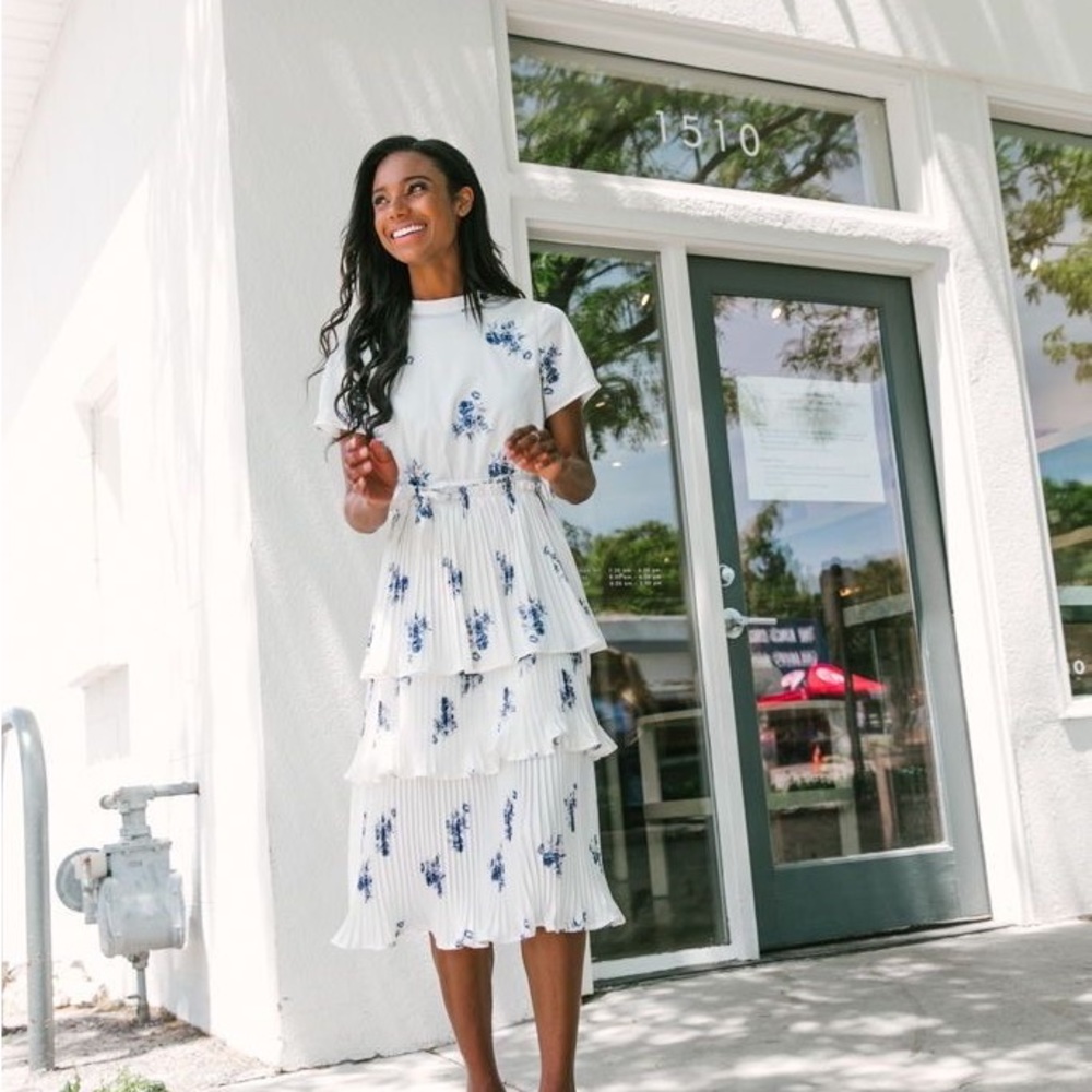 Loraine dress from Ivy City Co